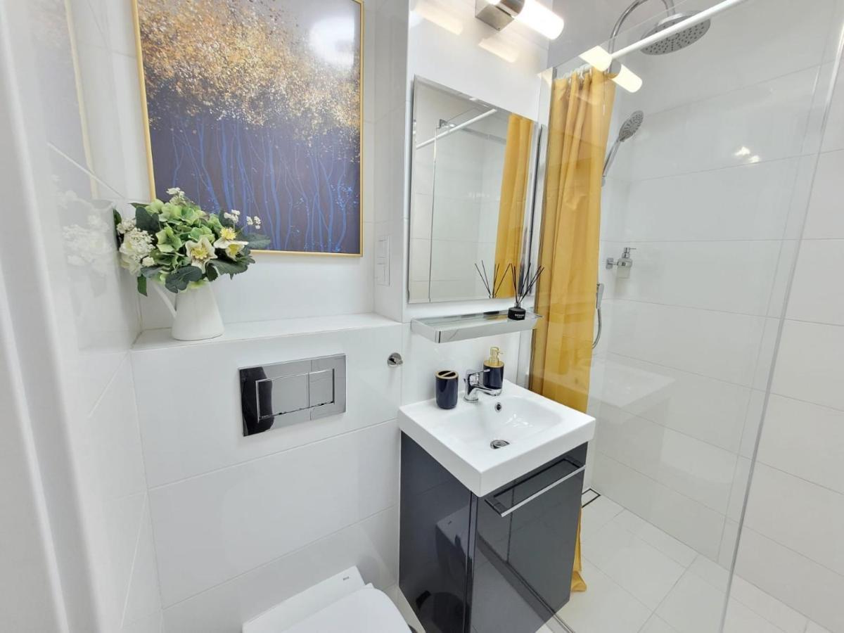 Apartment My Beloved Warsaw-metro Rondo Onz *